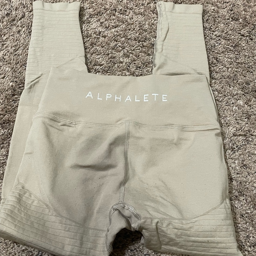 Alphalete leggings
